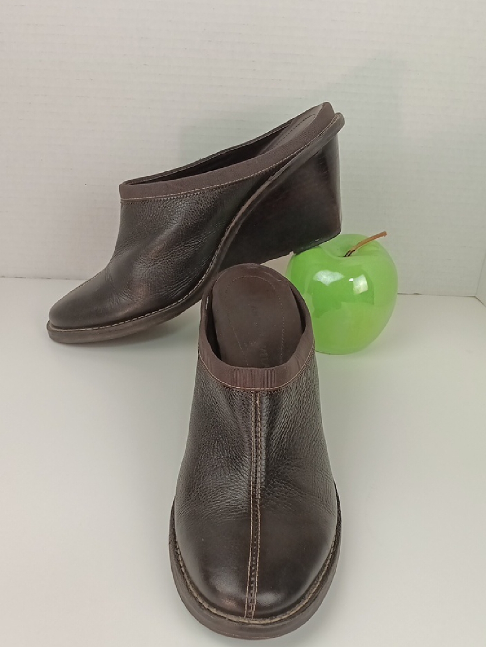 ANTONIO MELANI Women's Dark Brown Leather Wedge Slip On Mule sz 10M